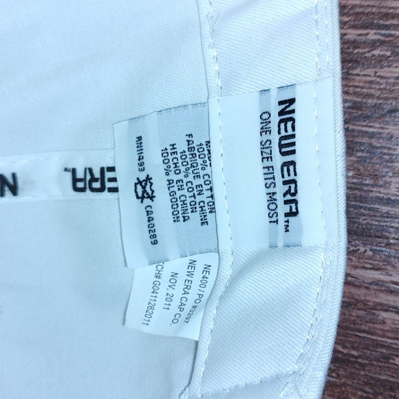 New Era Plain White Snapback Hat OS - Picture 8 of 8